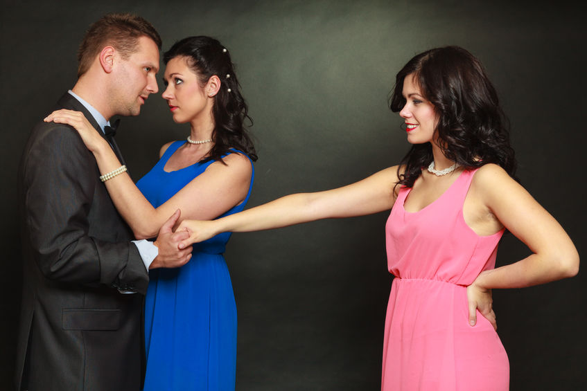 Things Swinging Couples Need to Know in Order to Enjoy a Swingers Club