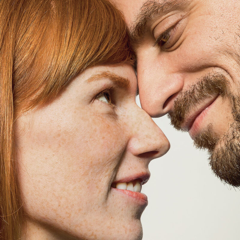 What percentage of married couples swing