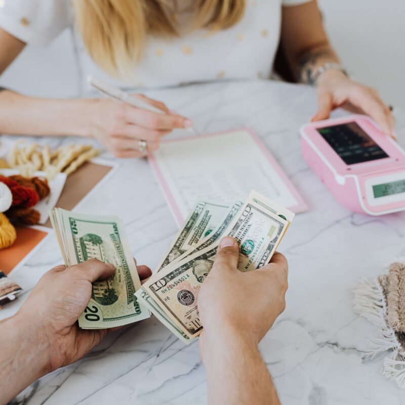 How to Create a Swinger Lifestyle Budget