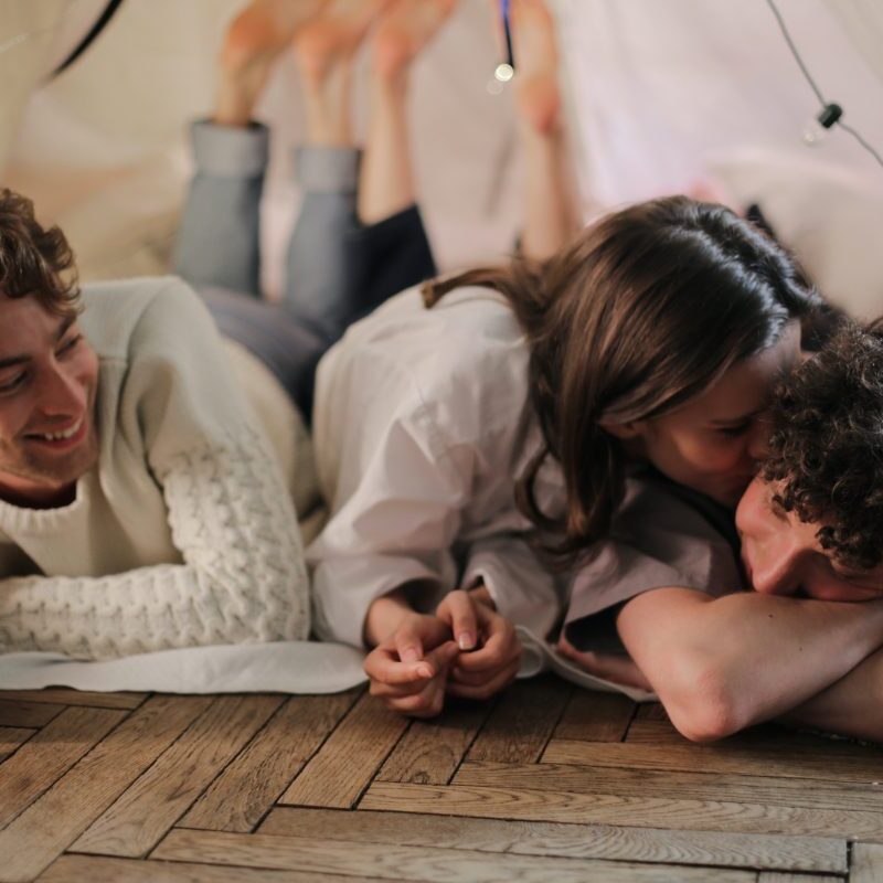 Swinger Solo Play and Couple Play