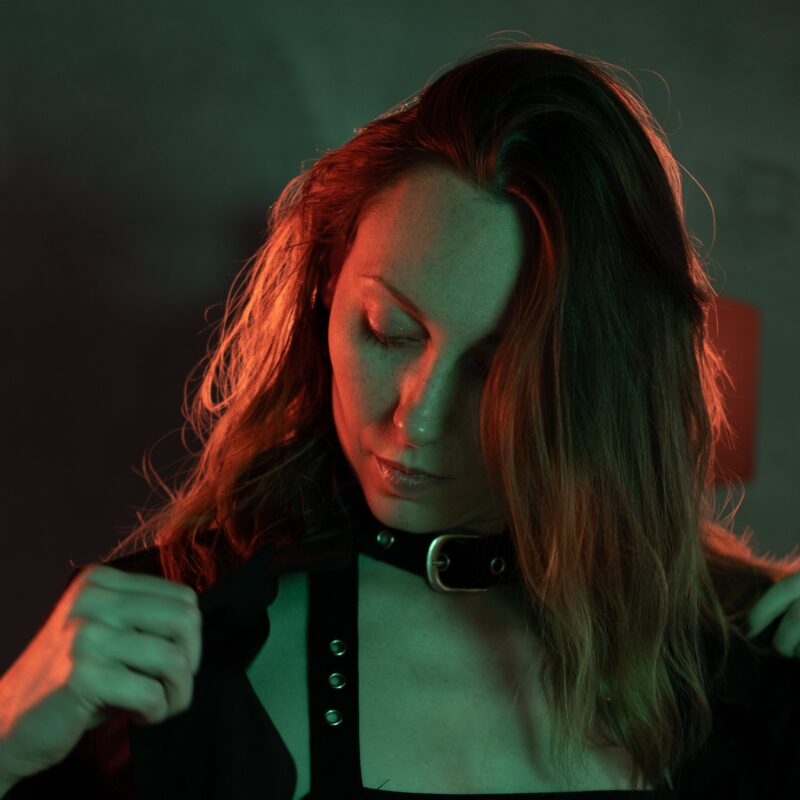 Swinger club mediators