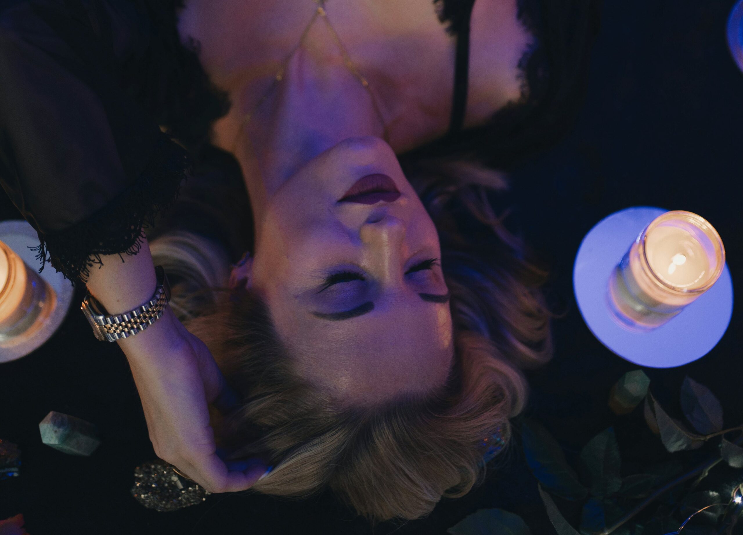 7 Scented Candles That Can Transform Your Space into a Love Den