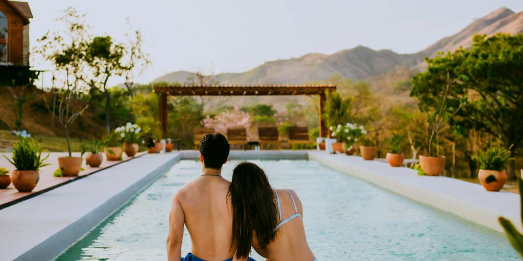 couple in swimming pool