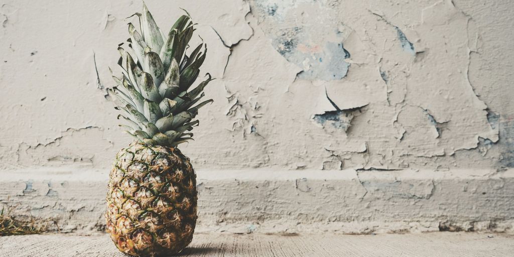 rule of thirds orange of pineapple