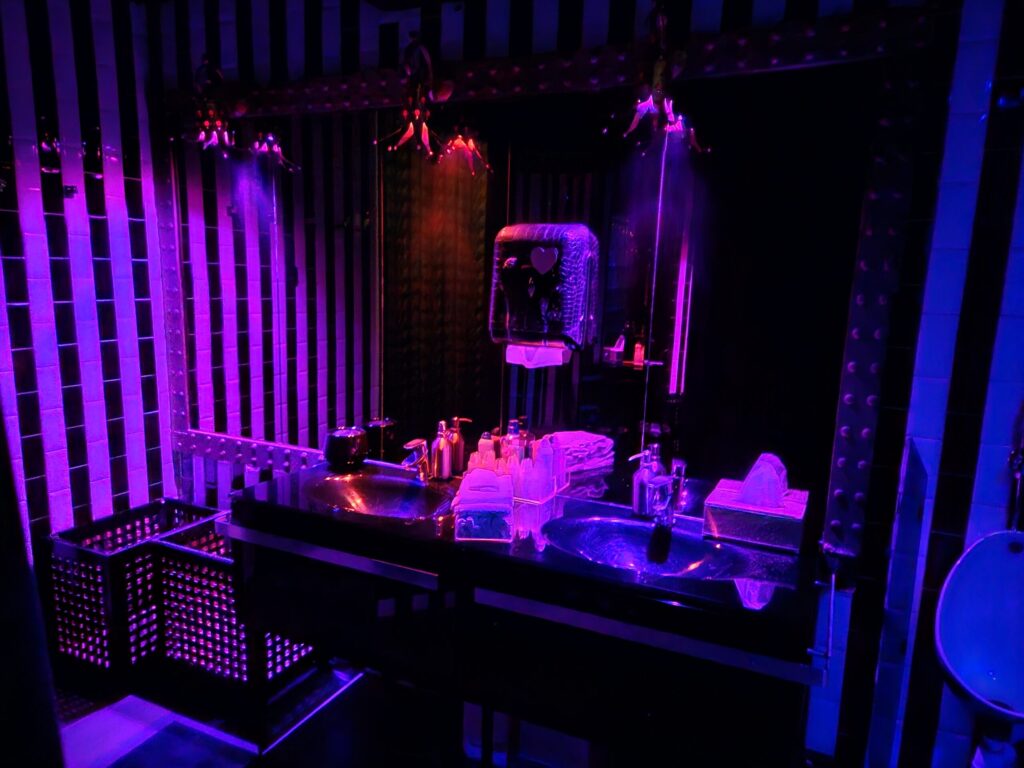 Image of Mask Paris Club