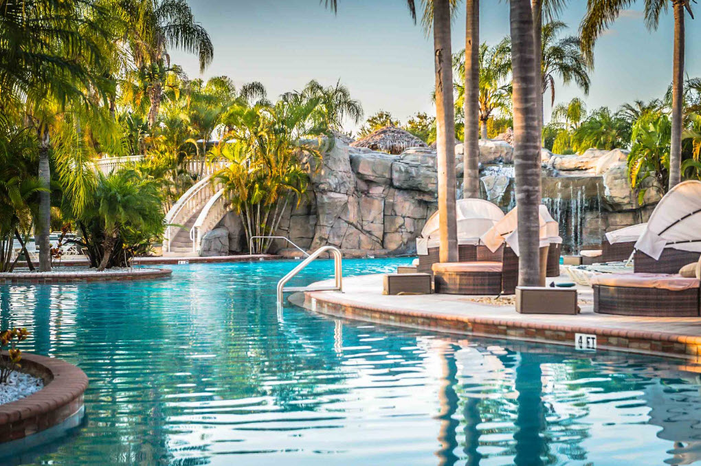 Picture of the pool area at Caliente Resort in Land O' Lakes, Florida