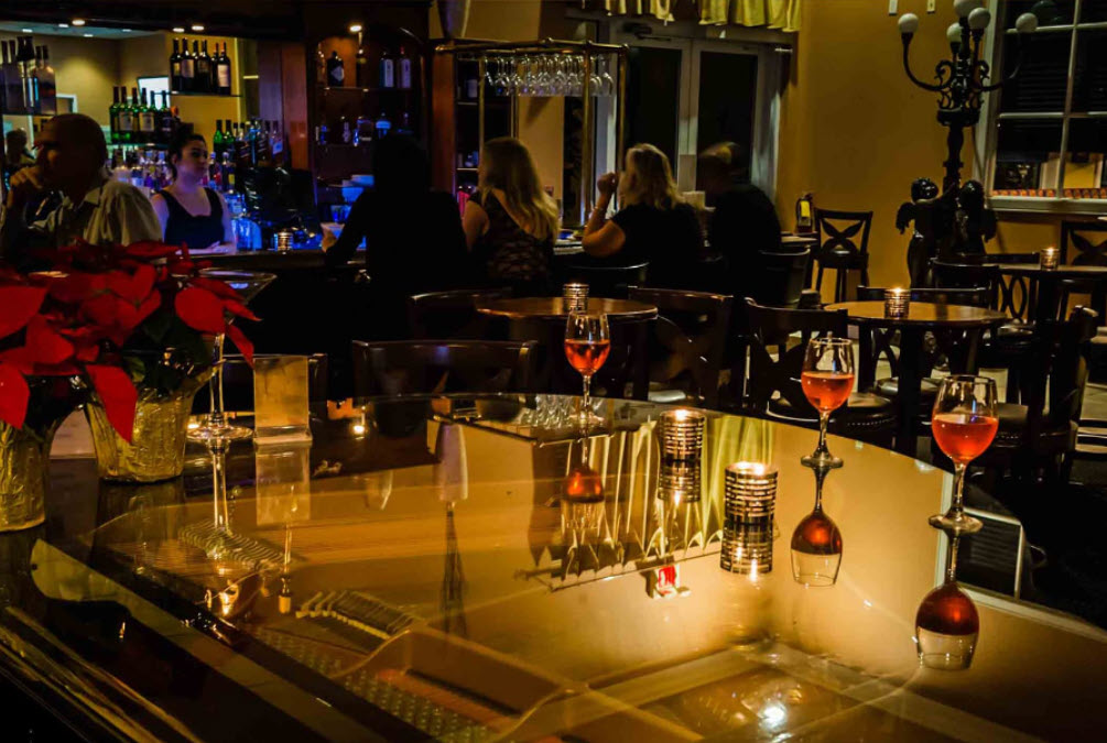 Picture of Caliente's sports bar