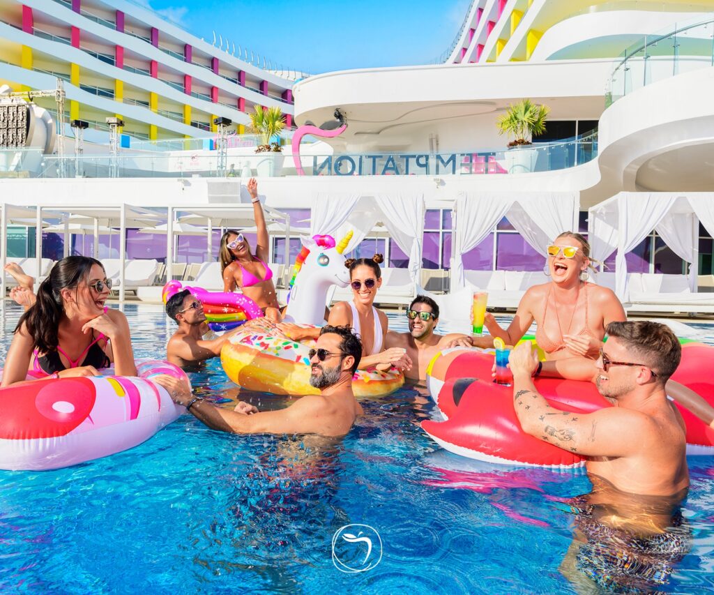Picture of the pool at Temptation Cancun Resort in Mexico