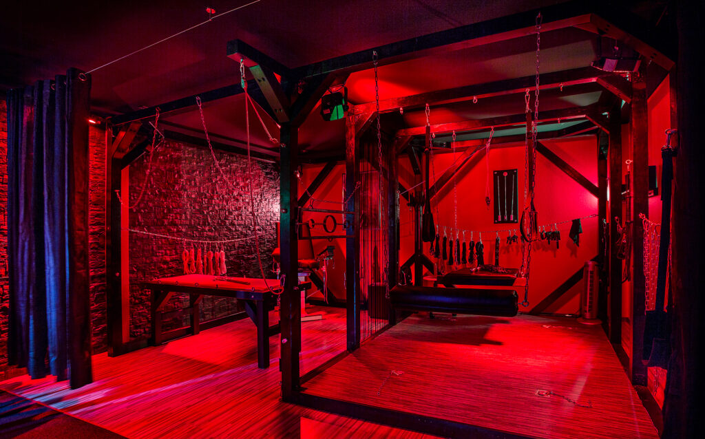 Picture of one of the rooms at Black Lounge bdsm club