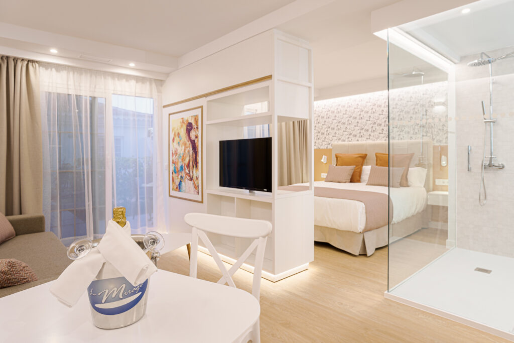 Picture of a hotel room at La Mirage Swingers in Maspalomas, Spain