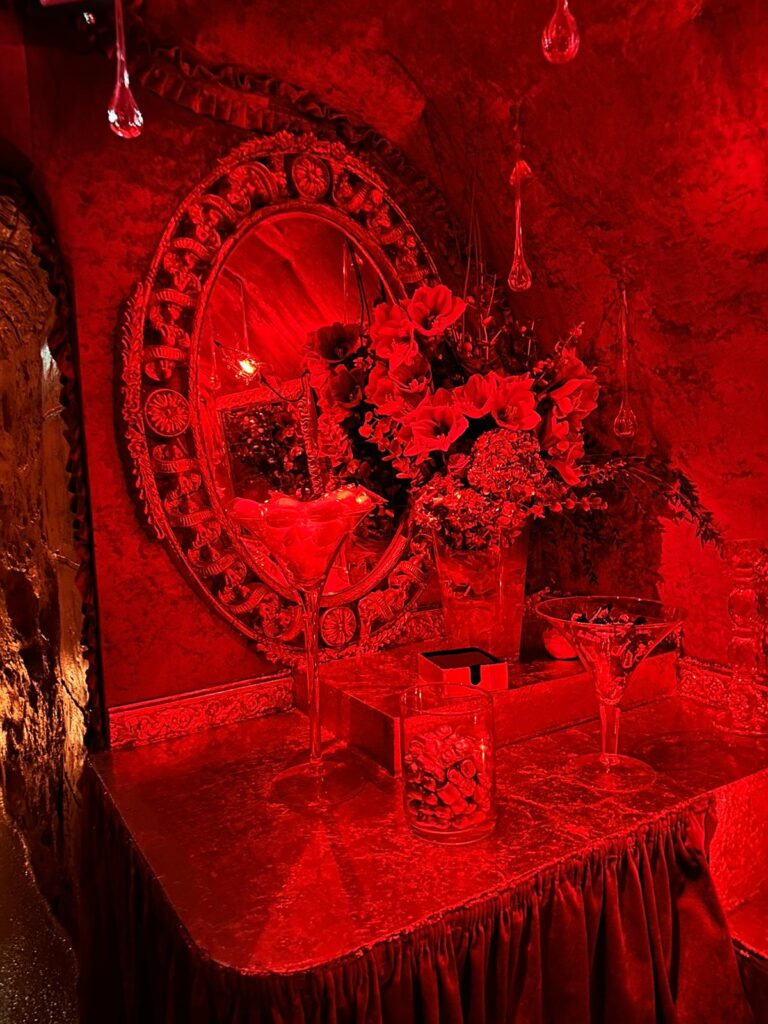 An image of the Les Chandelles wine glass