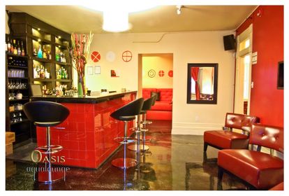 Oasis Aqualounge Counter Club