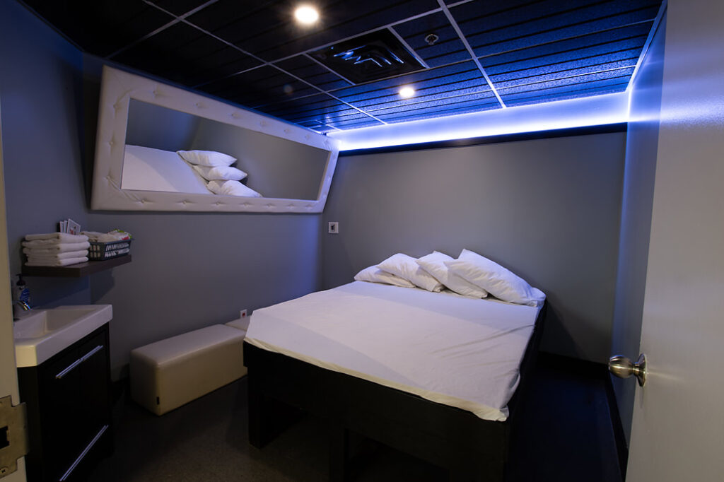 Image of bedroom with mirror