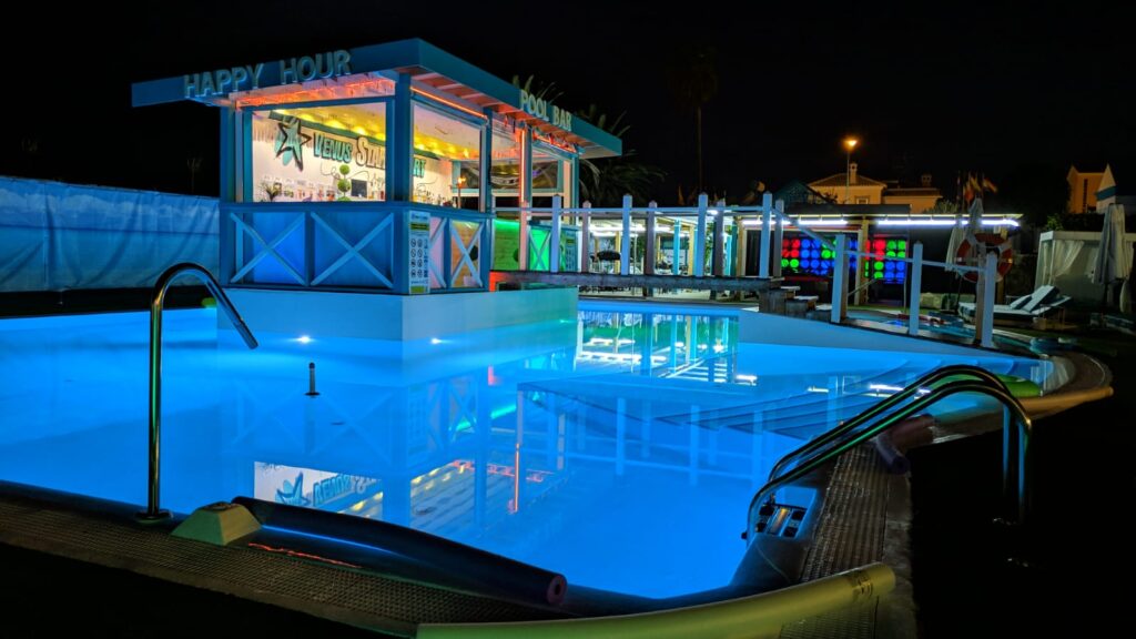 Picture of the pool bar at night