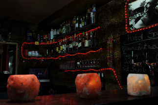 Club image with wines