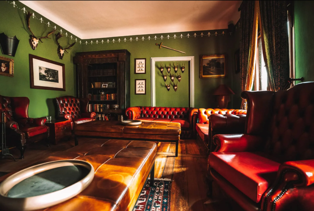 Elegant room with couches