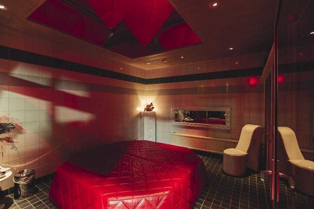 Red couch in the room