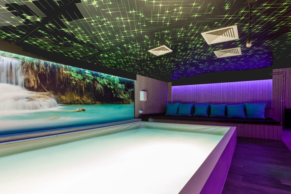 Swimming pool in the club