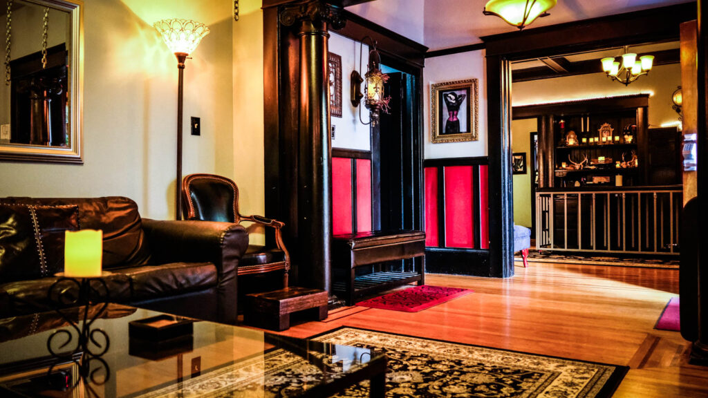 Reception room with lamps on the side
