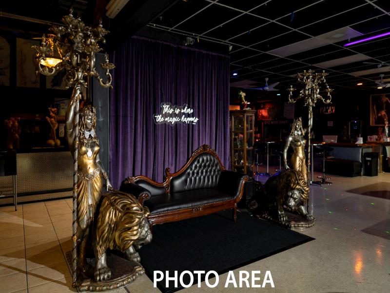 Photo area of Eyz Wide Shut