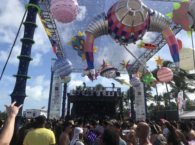 Big props in the event