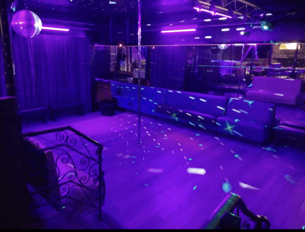 Dance pole with lights on