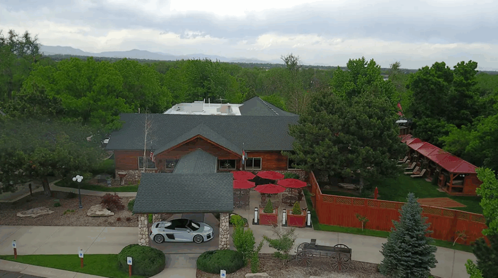 Squirrel Creek Lodge