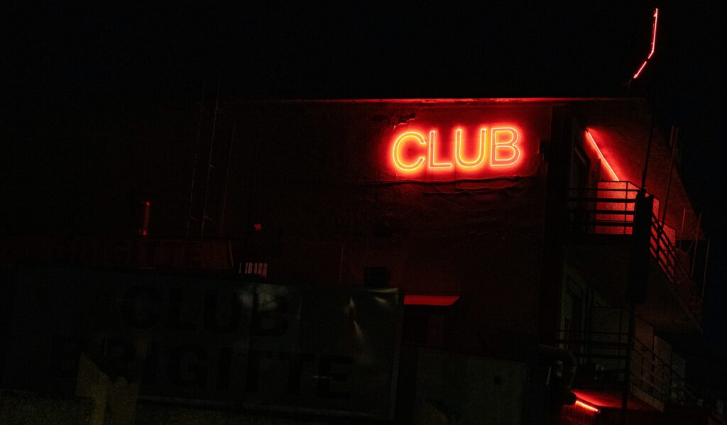 Club signage in the wall