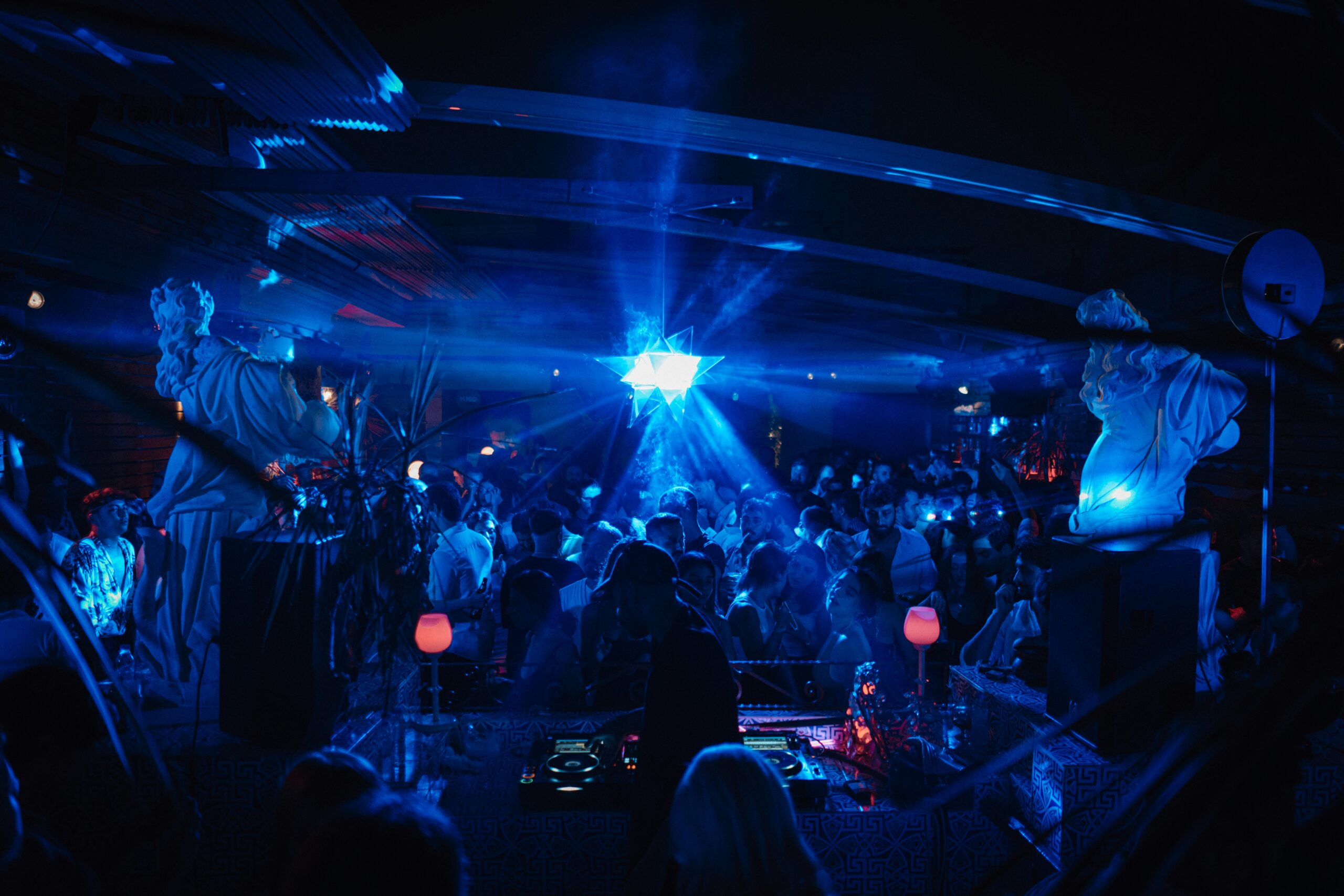 Club NV Muncie: The Place to Be for Lifestyle Couples in Indiana