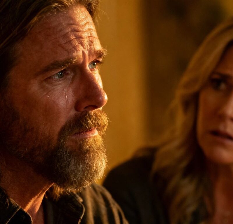 [Kody Brown] and [Robyn Brown] in a moment of marital distress.