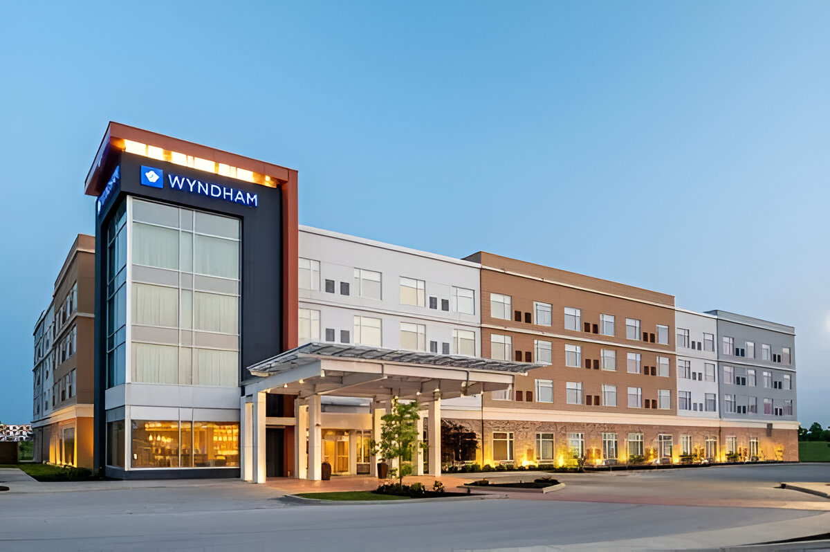 Cupid’s Naughty Arrow at Wyndham Westfield (Feb 13–15, 2026)