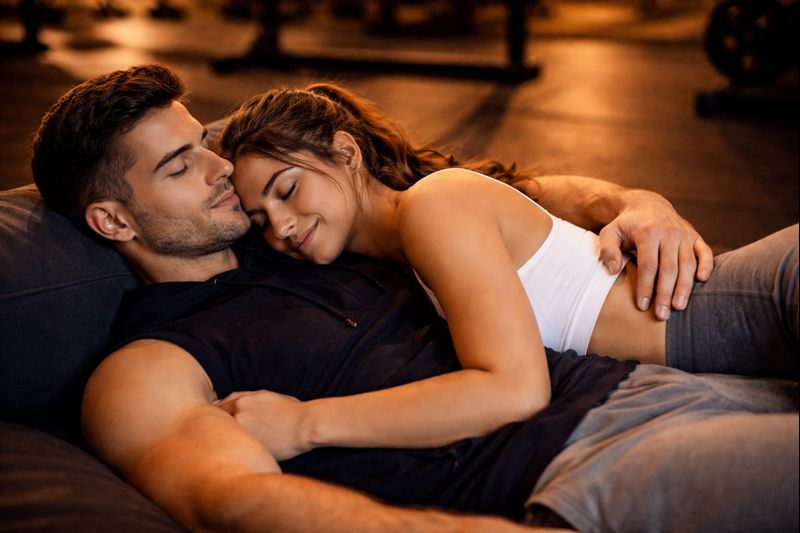 Intimate moment in the gym