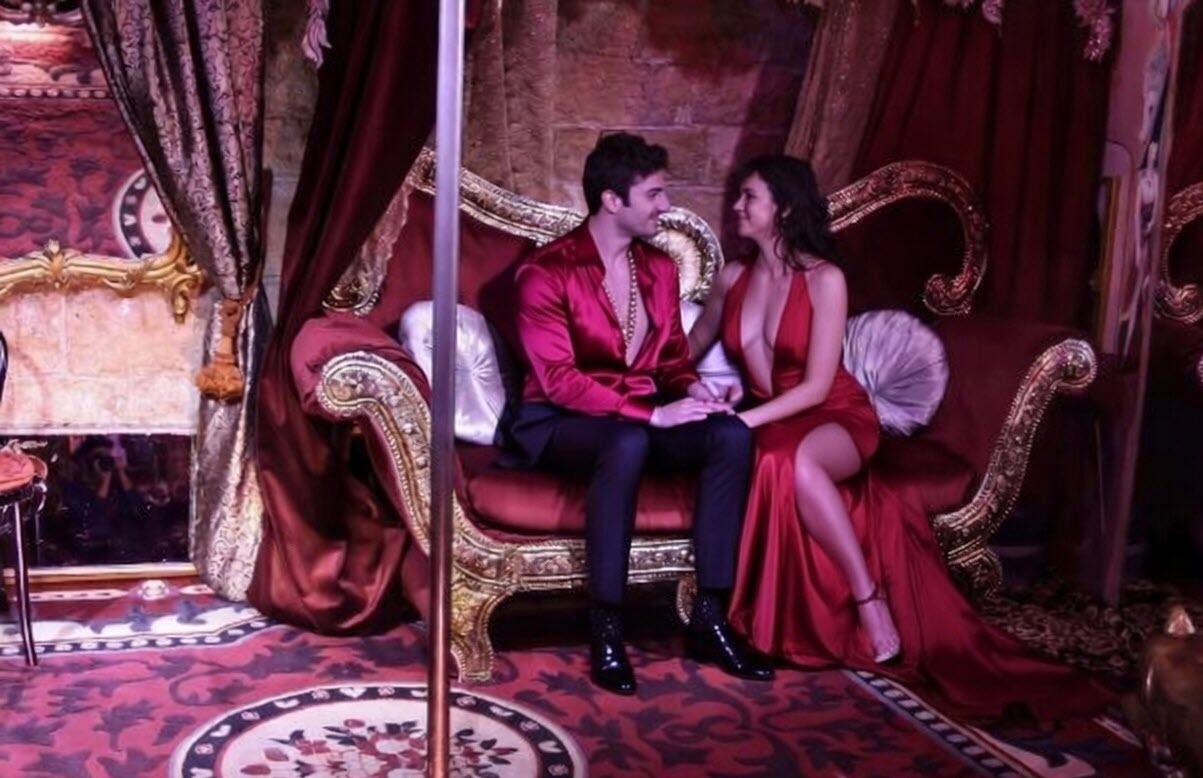 A Couples’ Guide to Théâtre ChoChotte: An Intimate Erotic Theatre Experience