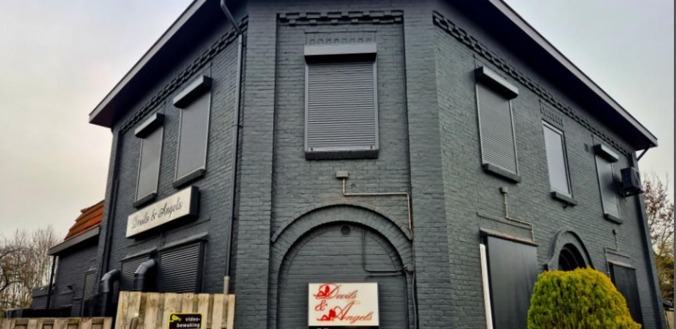 MILF Wednesday at Parenclub Devils & Angels (May 20, 2026)